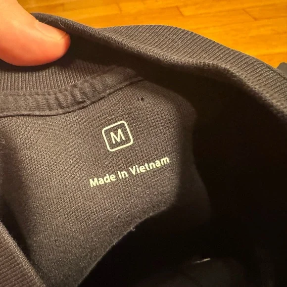 Apple Employee Black Jacket - Picture 5 of 6